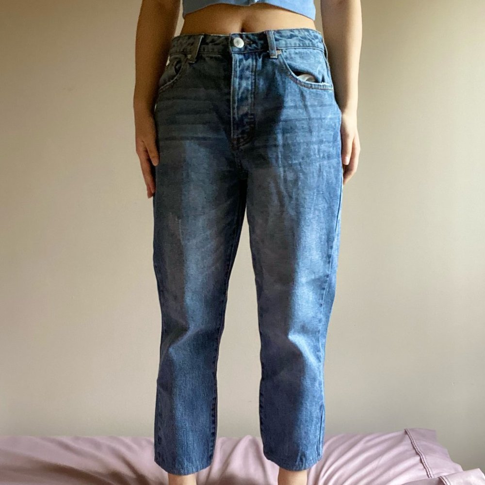 midwash mom jeans